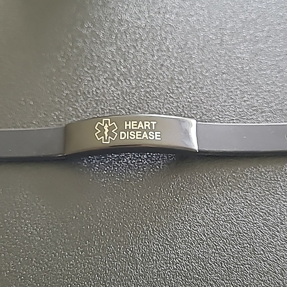 Silicone Heart Disease alert wristband,  adjustable 8" watch style strap - Picture 3 of 4